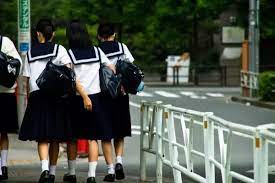 【名古屋】知り合いの女子中学生の髪の毛切り たばこ押しつけたか 女子中学生と無職少女の2人逮捕